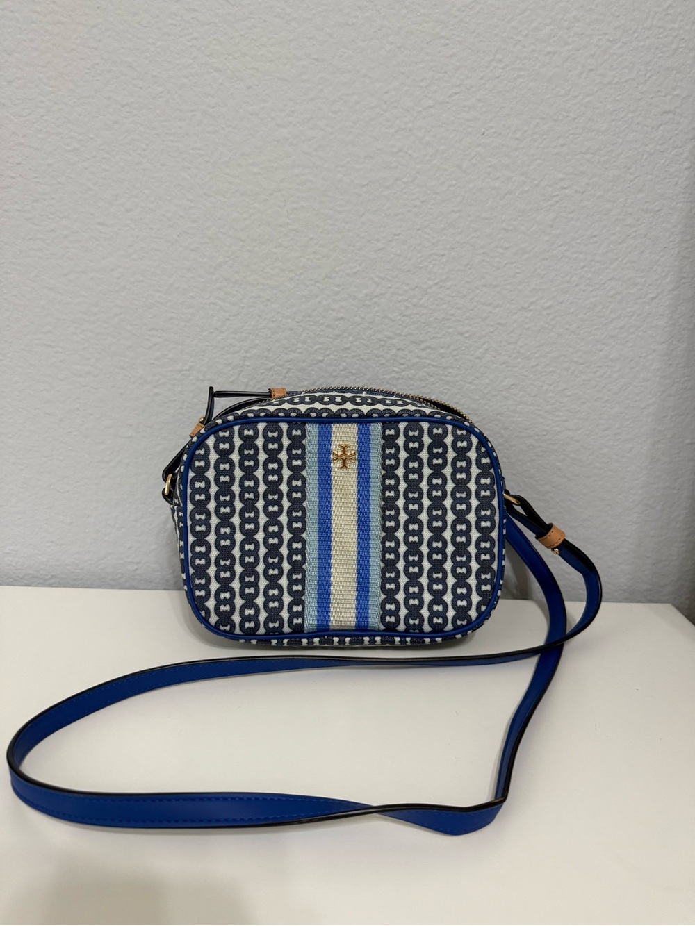 Tory Burch Blue and Cream Patterned Crossbody with Gold Logo